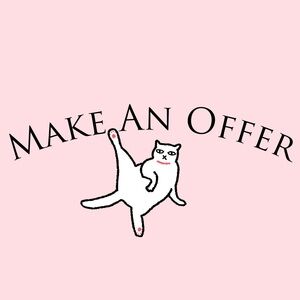 Visit my closet, I love offers!! Don’t be shy 🫶🏻